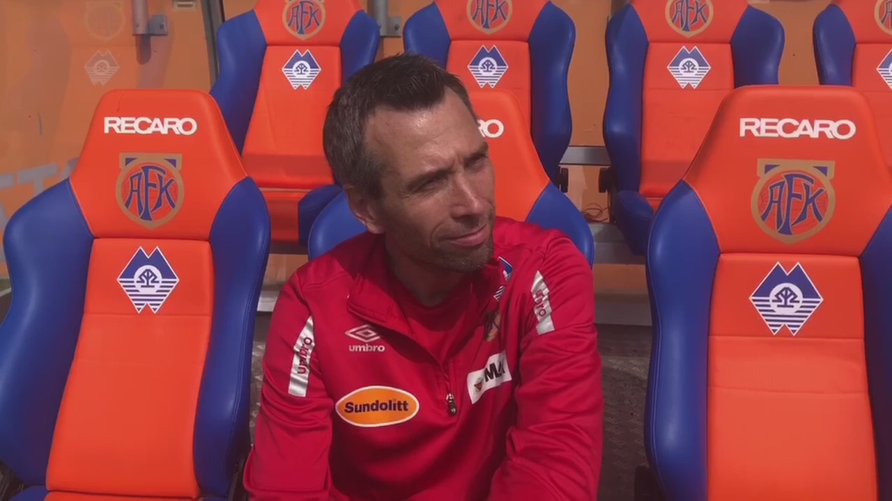 C5E39DB7-B5EF-496D-88FD-AD010AE07091.MOV